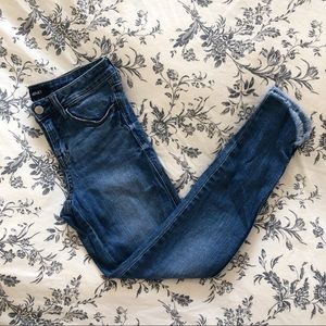 Ankle Skinny Jeans with Tulip Hem